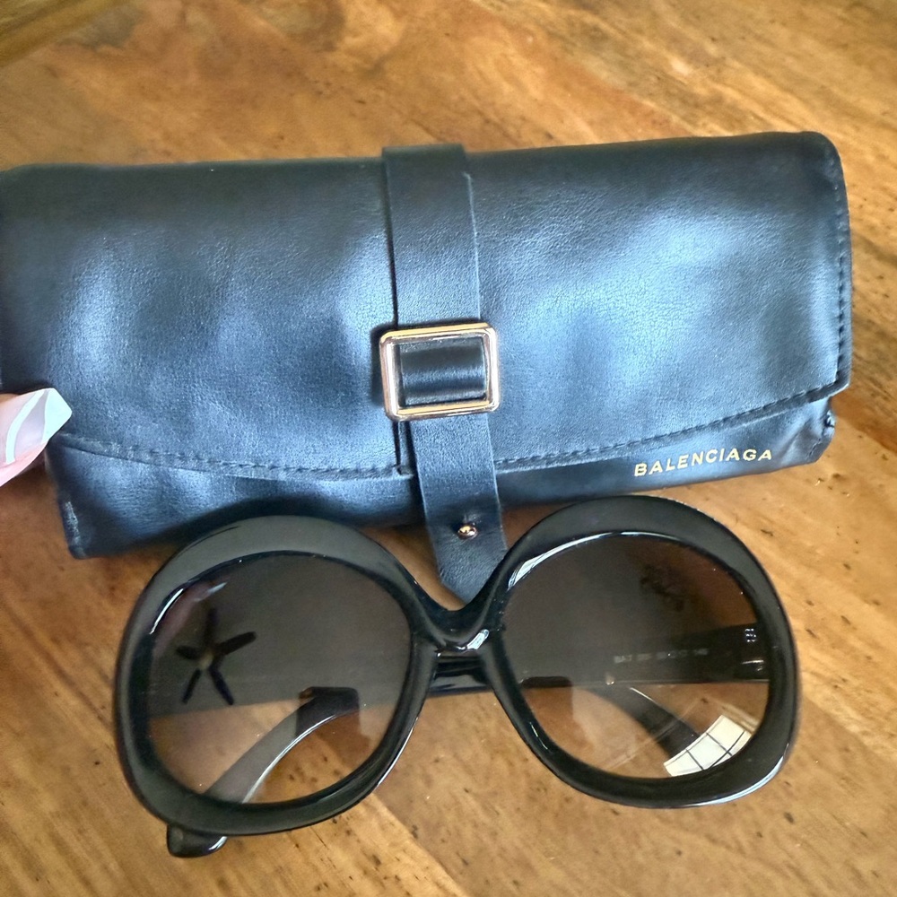 Balenciaga BB0132S sunglasses